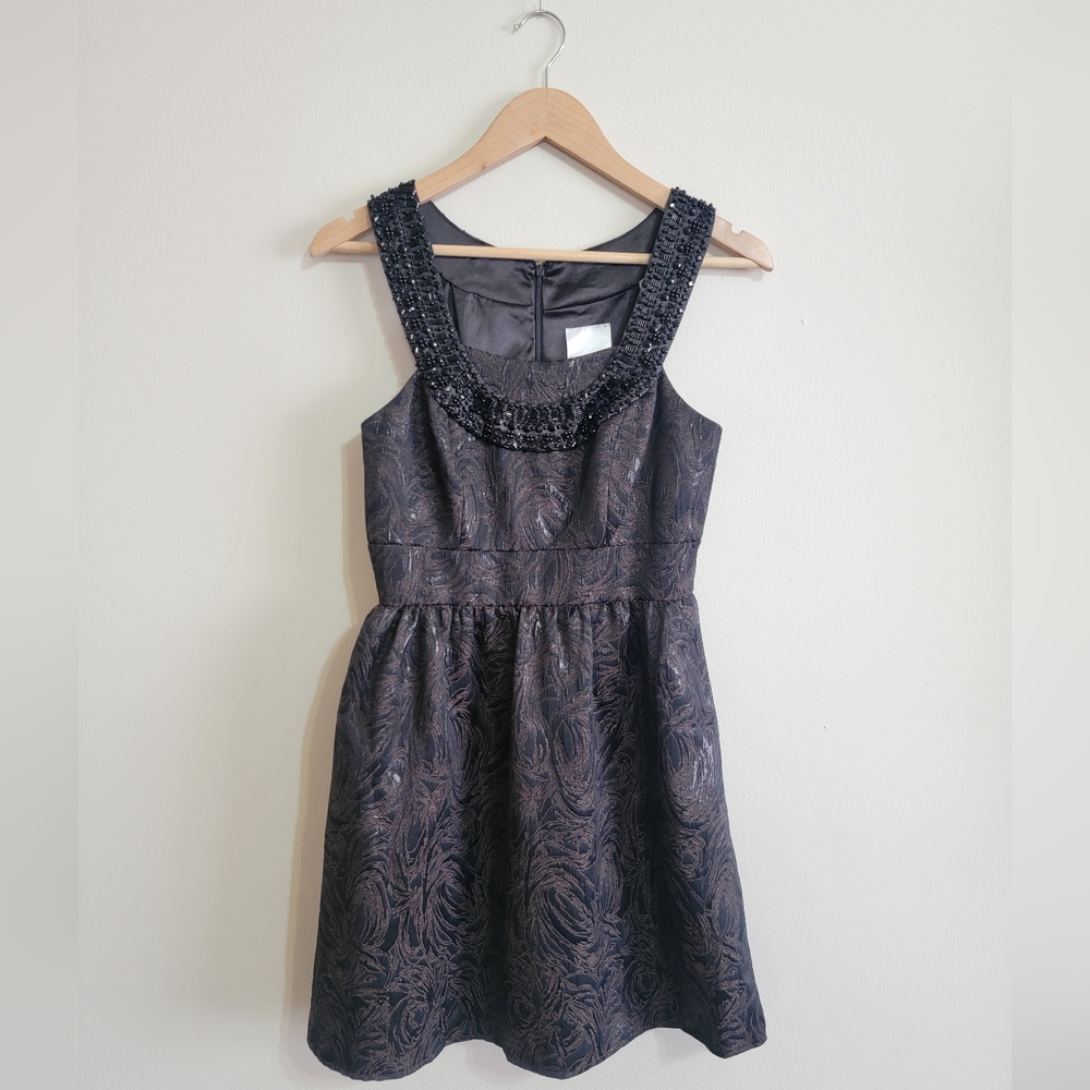 Decode 1.8 Dress with Pockets And Beaded Neckline